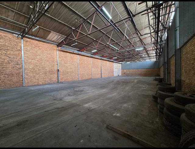 750M² WAREHOUSE TO LET IN WADEVILLE